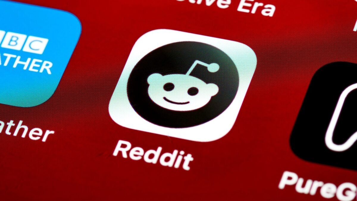 Reddit app icon on a smartphone screen